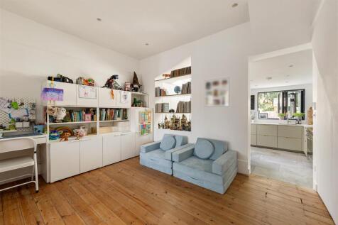 Haldan Road E4