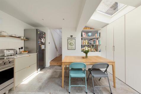 Haldan Road E4