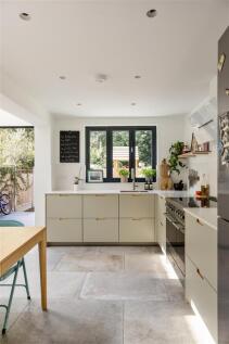 Haldan Road E4