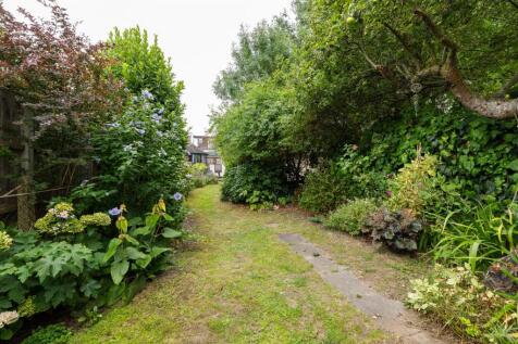 Sinclair Road, E4