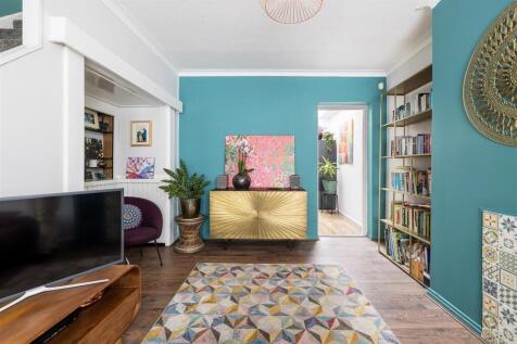 Sinclair Road, E4