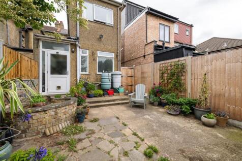 Sinclair Road, E4