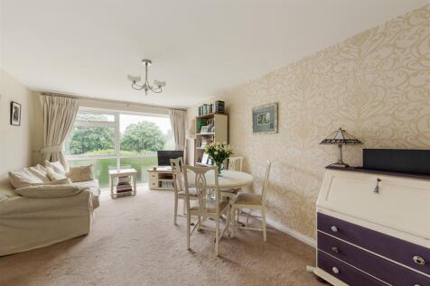 Chingford Avenue, E4