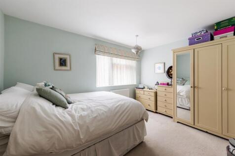 Chingford Avenue, E4