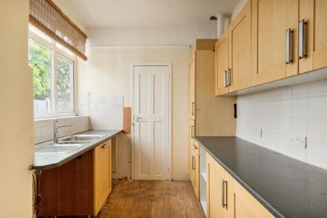 Hale End Road E4