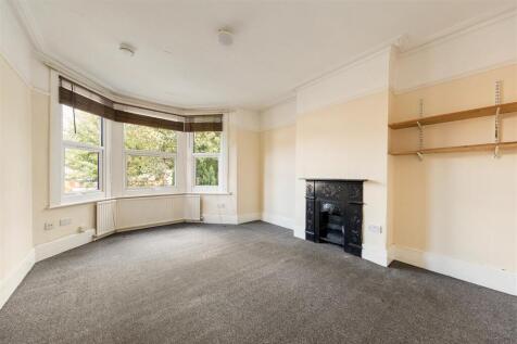 Hale End Road E4