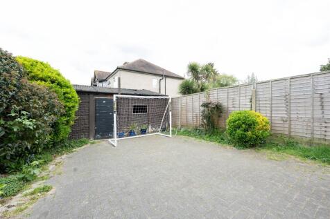 Falmouth Avenue E4