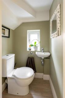 Downstairs-WC.jpg