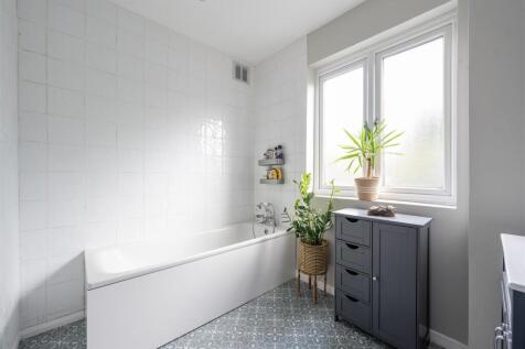 Bathroom-1.jpg