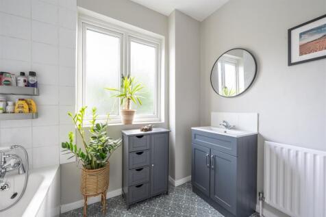 Bathroom-2.jpg