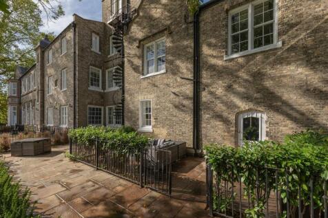Simmons Lane E4