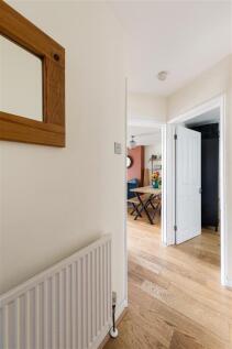 Heathcote Grove E4