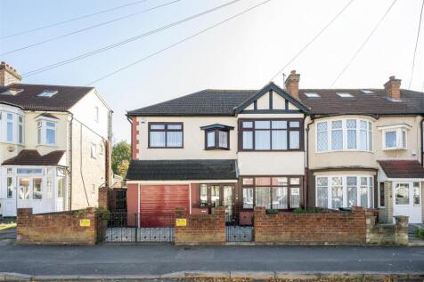 Larkswood Road E4