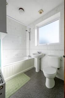 Larkswood Road E4