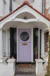 Pole Hill Road, E4