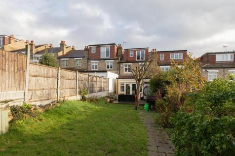 Pole Hill Road, E4