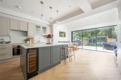 Beech Hall Road E4