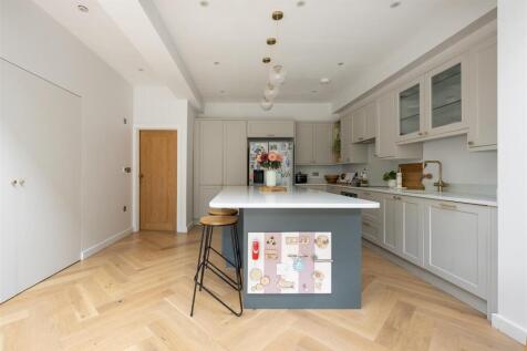 Beech Hall Road E4
