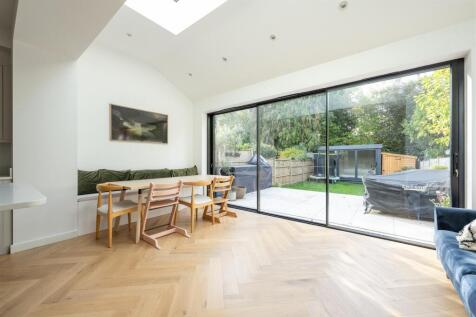 Beech Hall Road E4