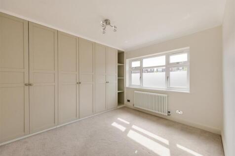 Beech Hall Crescent, E4