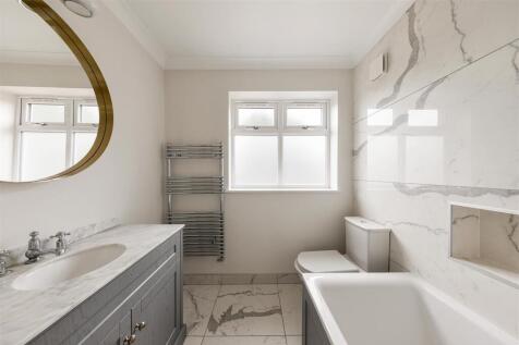 Beech Hall Crescent, E4