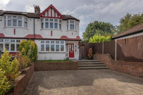 Beech Hall Crescent, E4