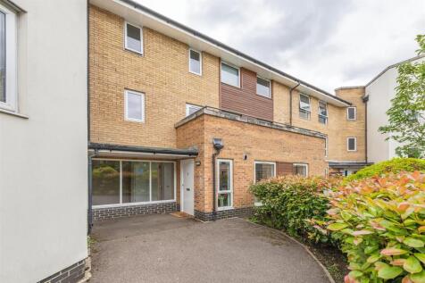 Connington Crescent E4