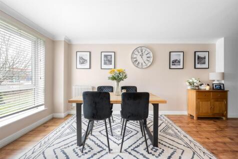 Connington Crescent E4