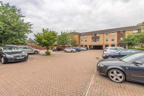 Connington Crescent E4