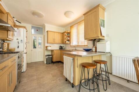 Dongola Road N17