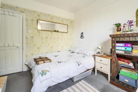 Dongola Road N17