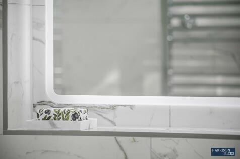 Bathroom Close Up.jpg