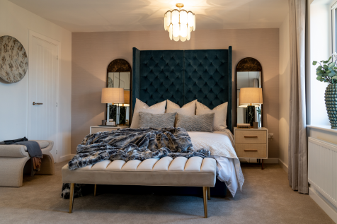 Similar Show Home 
