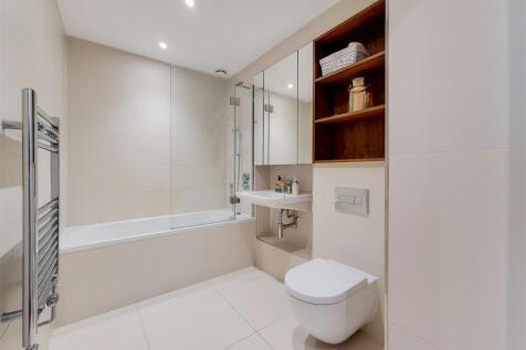 7_Bathroom-0.jpg