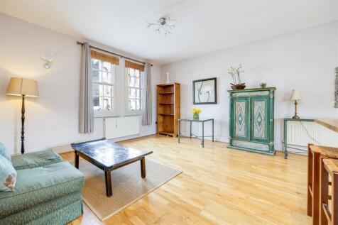 Reception Room-3.jpg
