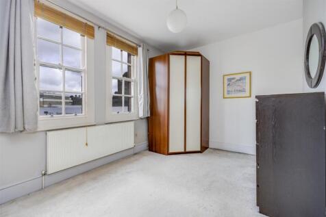 Bedroom 1-1.jpg