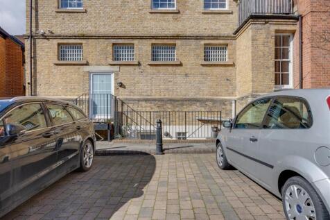 Parking-1.jpg
