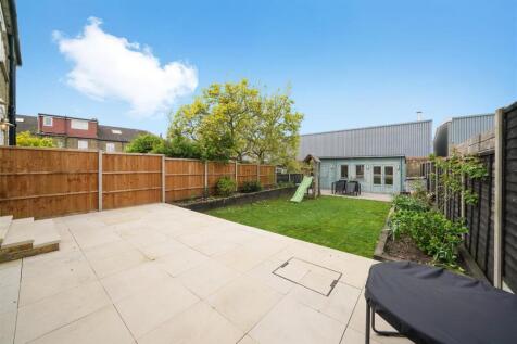 74 Holme Lacey Road - Q0vt8j3tzrMLYcMjYyJd.jpg
