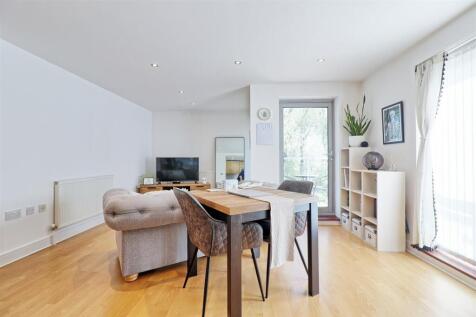 IMG_0812_3_4_easyHDR-interior3.jpg