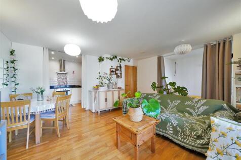 Flat 19, Icon Building - cNb5SNtTu8PxLQvrd3hH.jpg