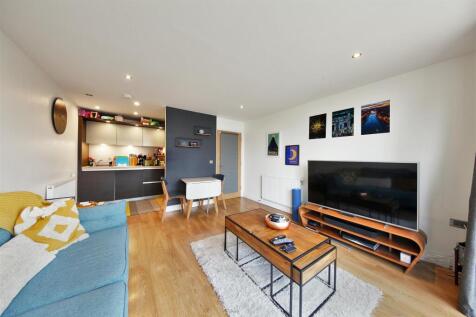 Flat 19, Pryce House - FKi5Y50cHC2suAA3JSC7.jpg