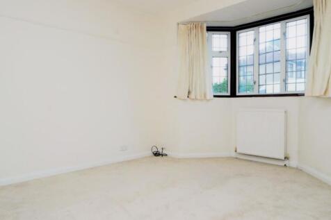 Living Room.jpg