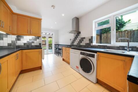 48 Pitcairn Road - EwnGsTjyziBvvu6xpfKB.jpg