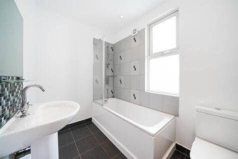 48 Pitcairn Road - 1B1svxfC7EQ8Ns8WYE5Y.jpg
