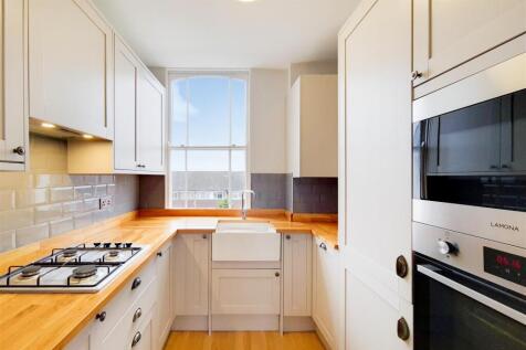 5_Kitchen-0.jpg