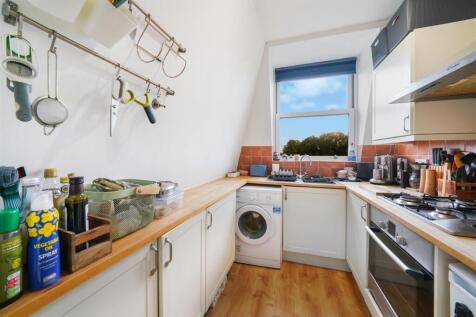 Flat 8, 10 Thicket Road - oH5Ij8OUjQ7wCWey3TI5.jpg