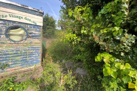Bolton Rd Commercial 3.jpg
