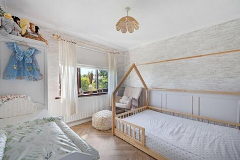 9 Kirkdale Close HDR-19.jpg