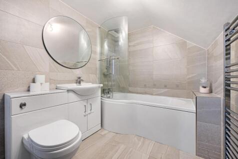 9 Kirkdale Close HDR-16.jpg