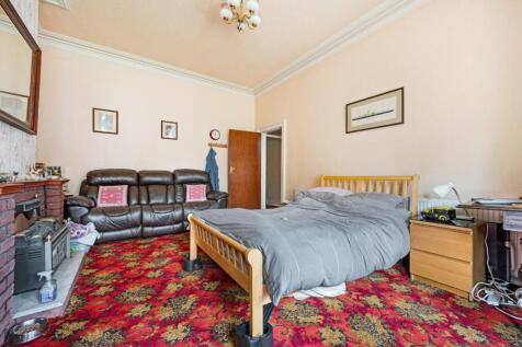 52 Seymour Rd HDR-3.jpg
